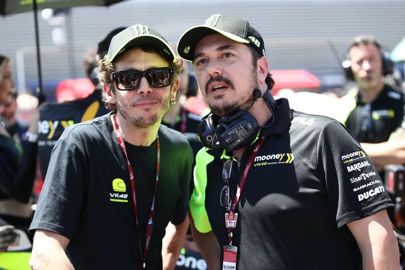 MotoGP, Marc Marquez, Valentino Rossi, uccio salucci, motogp 2026, Pedro Acosta, Panas! Tangan Kanan Valentino Rossi Sebut Pembalap Ini Berpotensi Bikin Marc Marquez Ketar-ketir