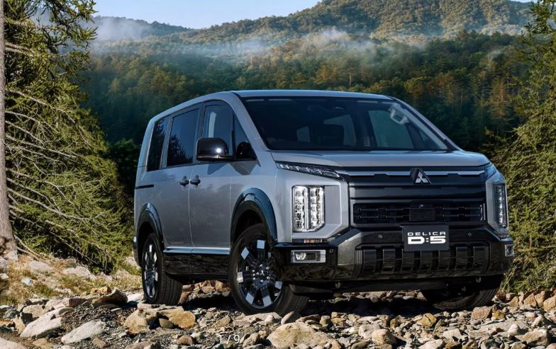 jepang, mitsubishi, mobil baru, Mitsubishi Delica D:5, delica d:5, Tampil Garang ala Mobil Petualang, Inilah Penampakan Mitsubishi Delica D:5 Terbaru