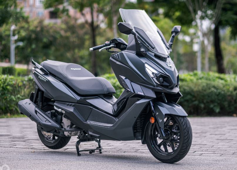 motor matic, motor baru, SYM Cruisym 300, Motor Matic Gambot SYM 300 Cc Ini Cocok Buat Perkotaan, Konsumsi BBM 27,5 Km/Liter