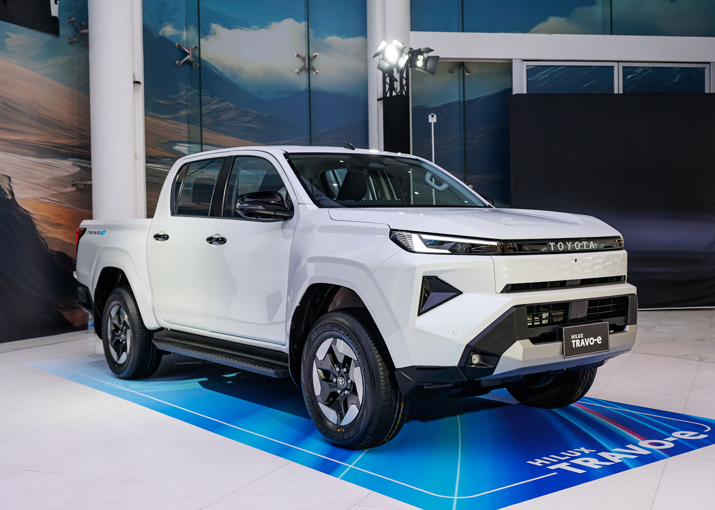mobil listrik, pick-up, pt toyota-astra motor, double cabin, Bansar Maduma, Toyota Hilux BEV, Mobil Listrik Toyota Hilux BEV Bakal Masuk Indonesia, Ini Kodenya