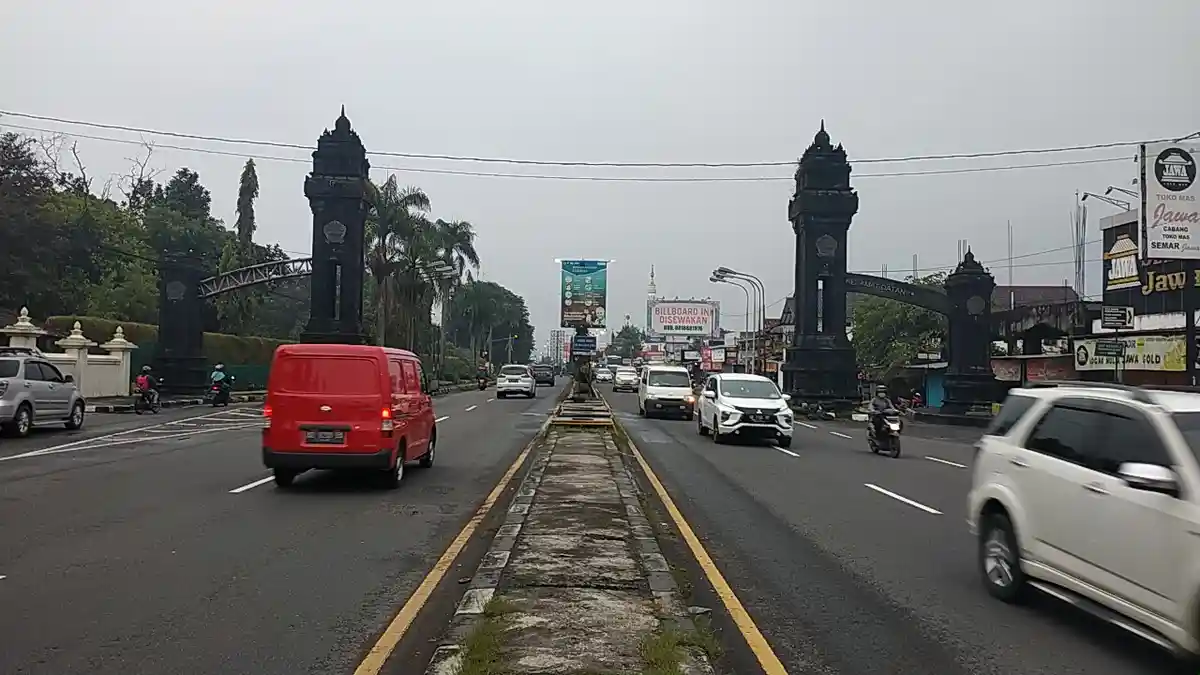 candi prambanan, Jalan Raya Solo-Jogja, U-Turn Jogja-Solo, Jalan Raya Jogja-Solo, Putar Balik Jalan Jogja-Solo, Area Putar Balik di Jalan Raya Jogja-Solo Ditutup Selama Nataru, Mulai Dari Sini Sampai Titik Ini
