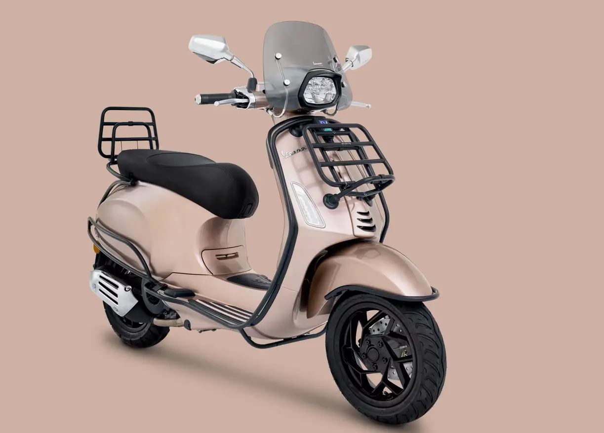thailand, vespa, skutik, vespa matic, Vespa Sprint Tech 150 i-Get ABS Touring Edition, Bergaya Skutik Touring Kalcer, Vespa Sprint Edisi Spesial Ini Cuma Dibikin 400 Unit