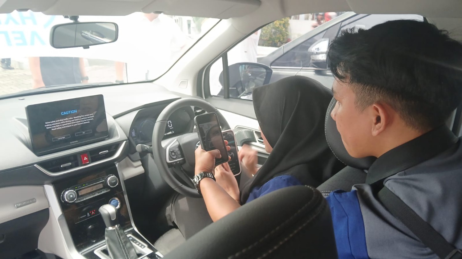 mobil baru, veloz hybrid, Auto2000 Lampung, Royke Tanralli, Optimis Veloz Hybrid EV Bakal jadi Idaman Baru di Provinsi Lampung