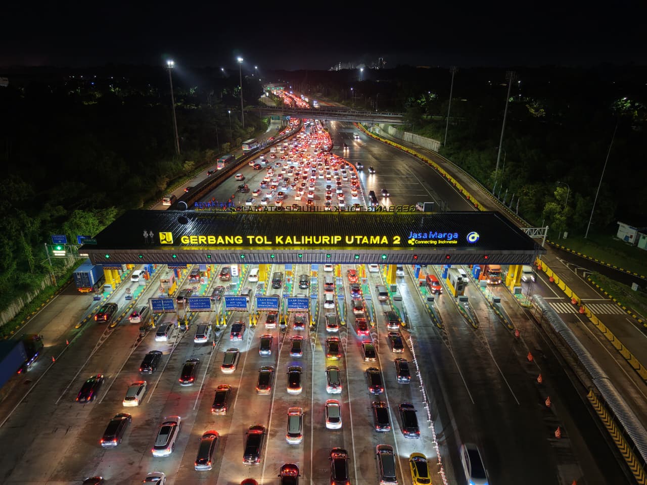 Jasamarga, natal dan tahun baru, Jabotabek, Tol Arah Jakarta Mulai Padat, Arus Balik Natal 2025 Alami Kenaikan Signifikan