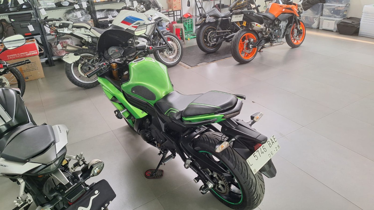 kawasaki, Motobrads, Kawasaki ER-6f Bekas, ER-6f, Gendong Mesin 650 cc, Harga Kawasaki ER-6F Sekarang Tinggal Segini