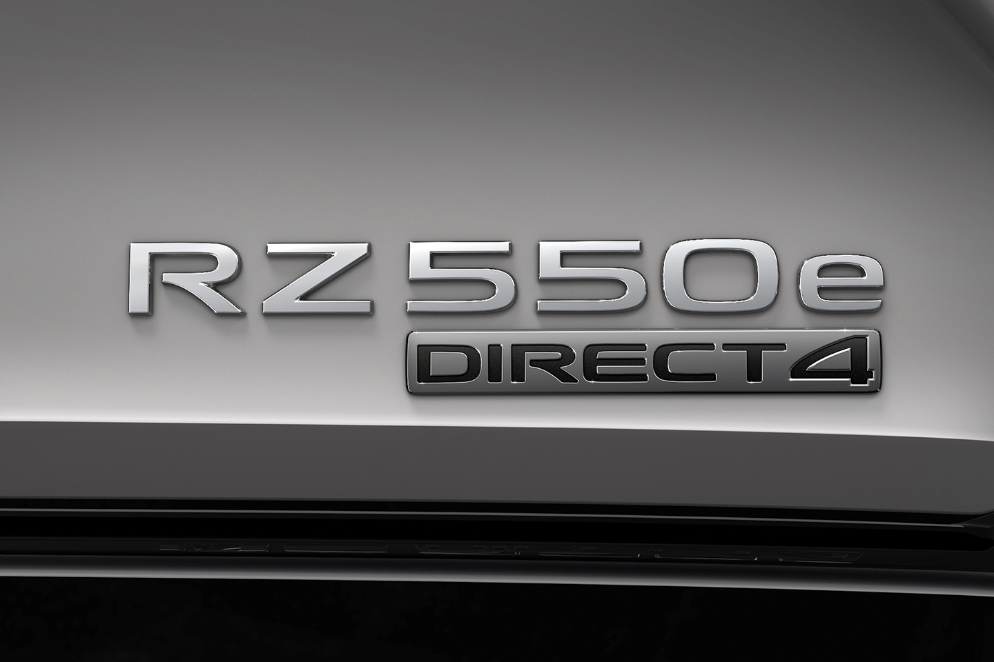 Lexus, mobil baru, mobil listrik, jarak tempuh, Lexus RZ, Lexus RZ 550e Boleh Kencang, Tapi Varian Ini Punya Jarak Terjauh