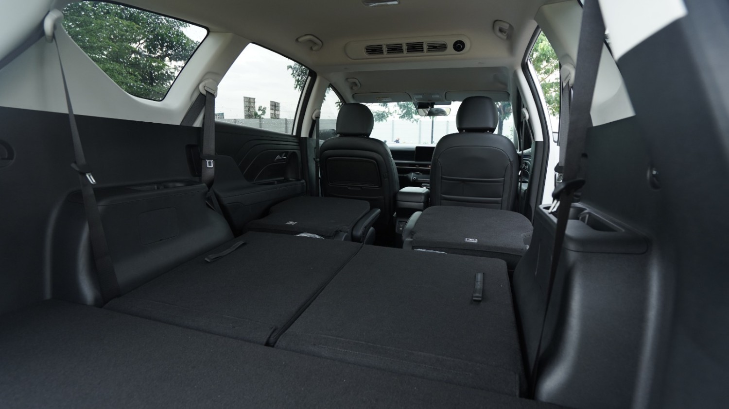 akomodasi, small mpv, Hyundai Stargazer, Hyundai Stargazer Cartenz, Stargazer Cartenz, Hyundai Stargazer Cartenz Enak Buat Liburan, Akomodasinya Selega Ini