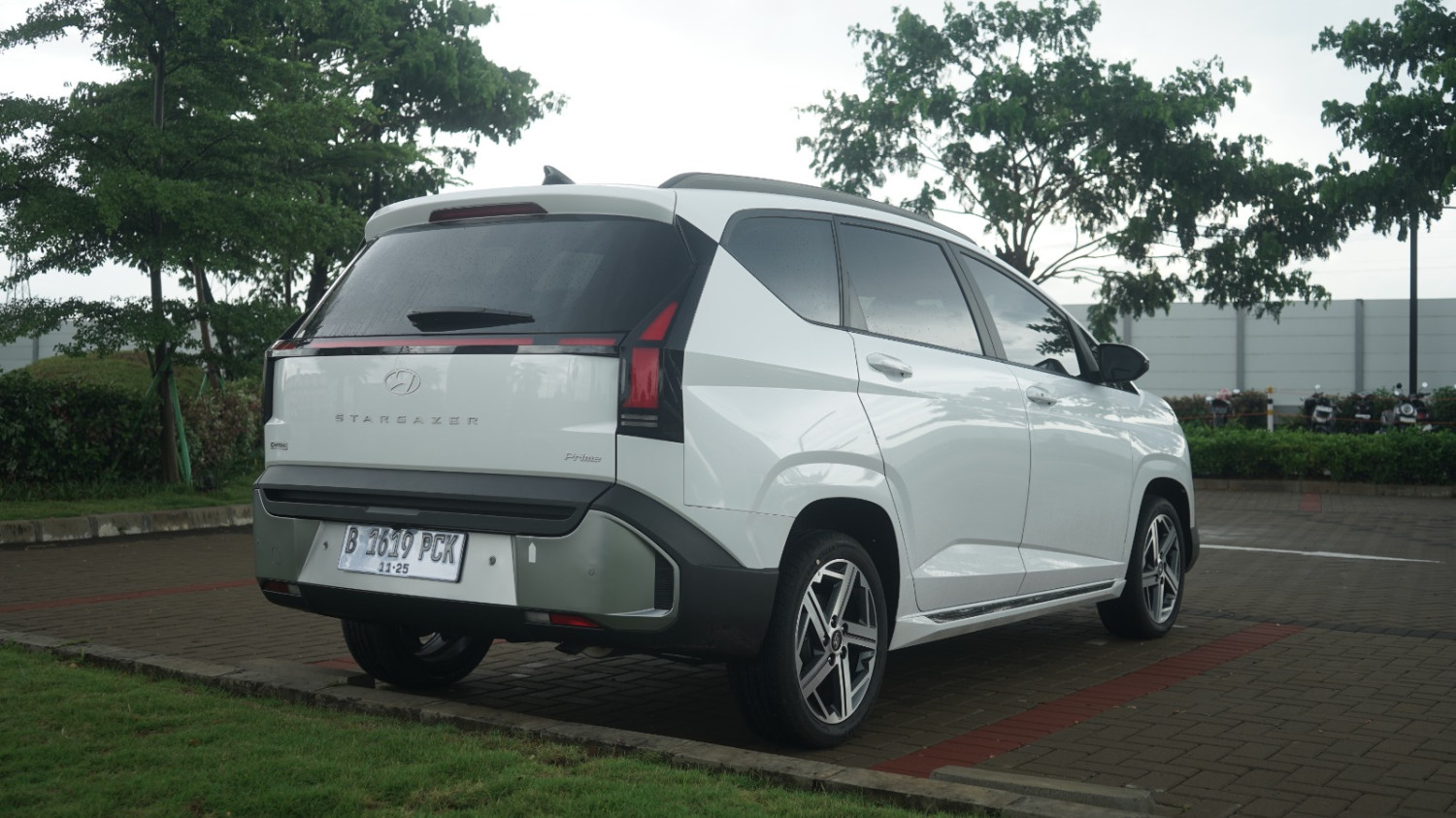 Hyundai, small mpv, Stargazer, Hyundai Stargazer Cartenz, Stargazer Cartenz, Tes Stargazer Cartenz, Apakah Akselerasinya Sesangar Tampilannya?