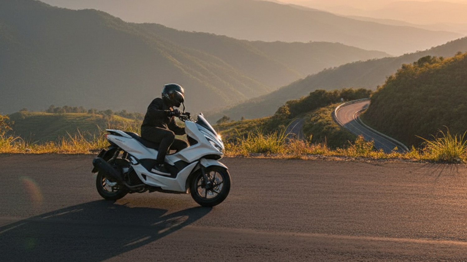 safety riding, astra motor jateng, cornering, jalur pegunungan, tips cornering, Lay Out Menggoda Buat Rebah? Ahli Safety Ingatkan Bahaya Cornering di Trek Pegunungan