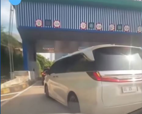 fadli zon, Mobil Dinas Menteri, menteri kebudayaan, Lexus LM 350h, Pelat Nomor RI 25, Arogan di GT Cilandak, Batang Hidung Menteri Pengguna Lexus LM 350H Berpelat RI 25 Belum Tampak