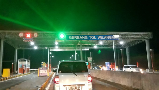 jalan tol, tarif tol naik, tol Ngawi-Kertosono, kenaikan tarif tol, Tarif Tol Ngawi-Kertosono, Kejutan di Hari Pertama Masuk Kerja, Tarif Tol Ngawi-Kertosono akan Beda dari Biasanya