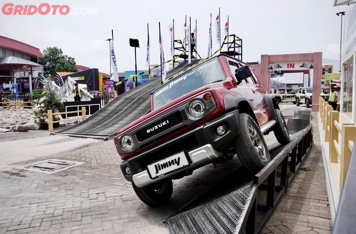 suzuki, jimny, Suzuki Jimny, harga suzuki jimny, Empat Kelebihan Suzuki Jimny Buat Jadi Teman Petualang, Cek Harganya per Januari 2026