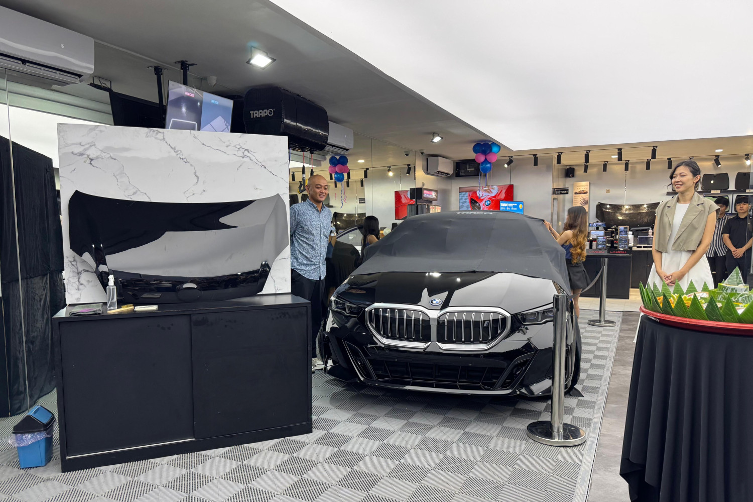 karpet mobil, dashcam, aksesori mobil, Trapo, Trapo Indonesia, Gak Cuma Karpet, Showroom Baru Trapo Kini Jual Ragam Aksesori Mobil