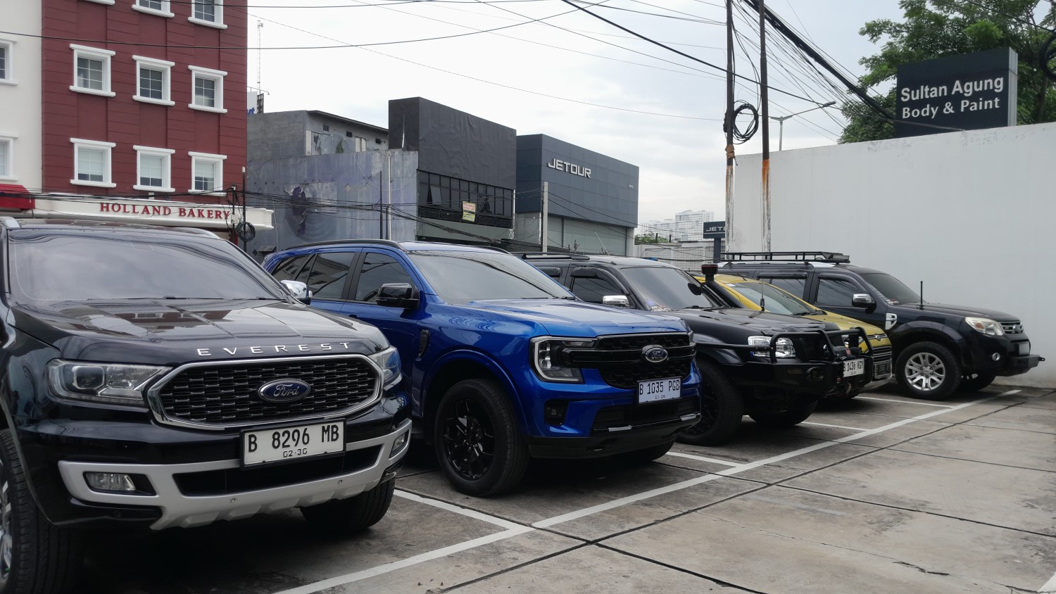 ford, promo menarik, Ford RMA Indonesia, Ford Bekasi, Pemilik Mobil Ford Merapat, Ada Servis Gratis dan Diskon di Ford Bekasi