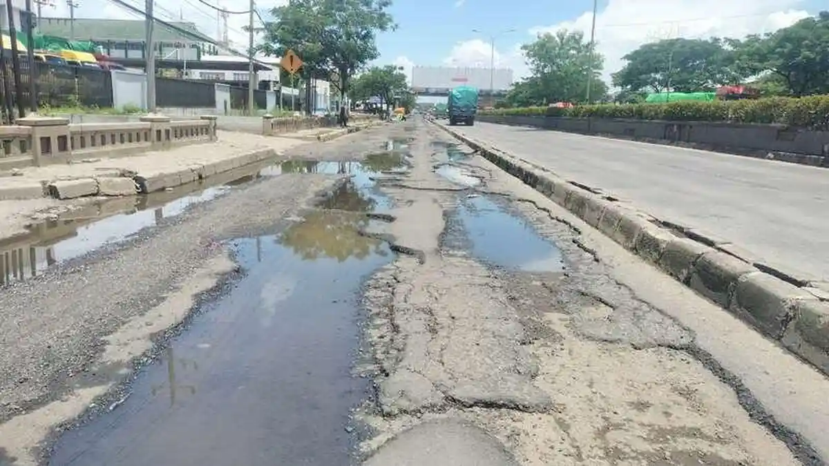 Kaligawe, Jalan Raya Kaligawe Semarang, Pantura Semarang, Pantura Kaligawe Semarang, Rute Alternatif Kaligawe, Jalan Pantura Kaligawe Semarang Parah, Sampai Maret 2026 Lewat Rute Alternatif Ini