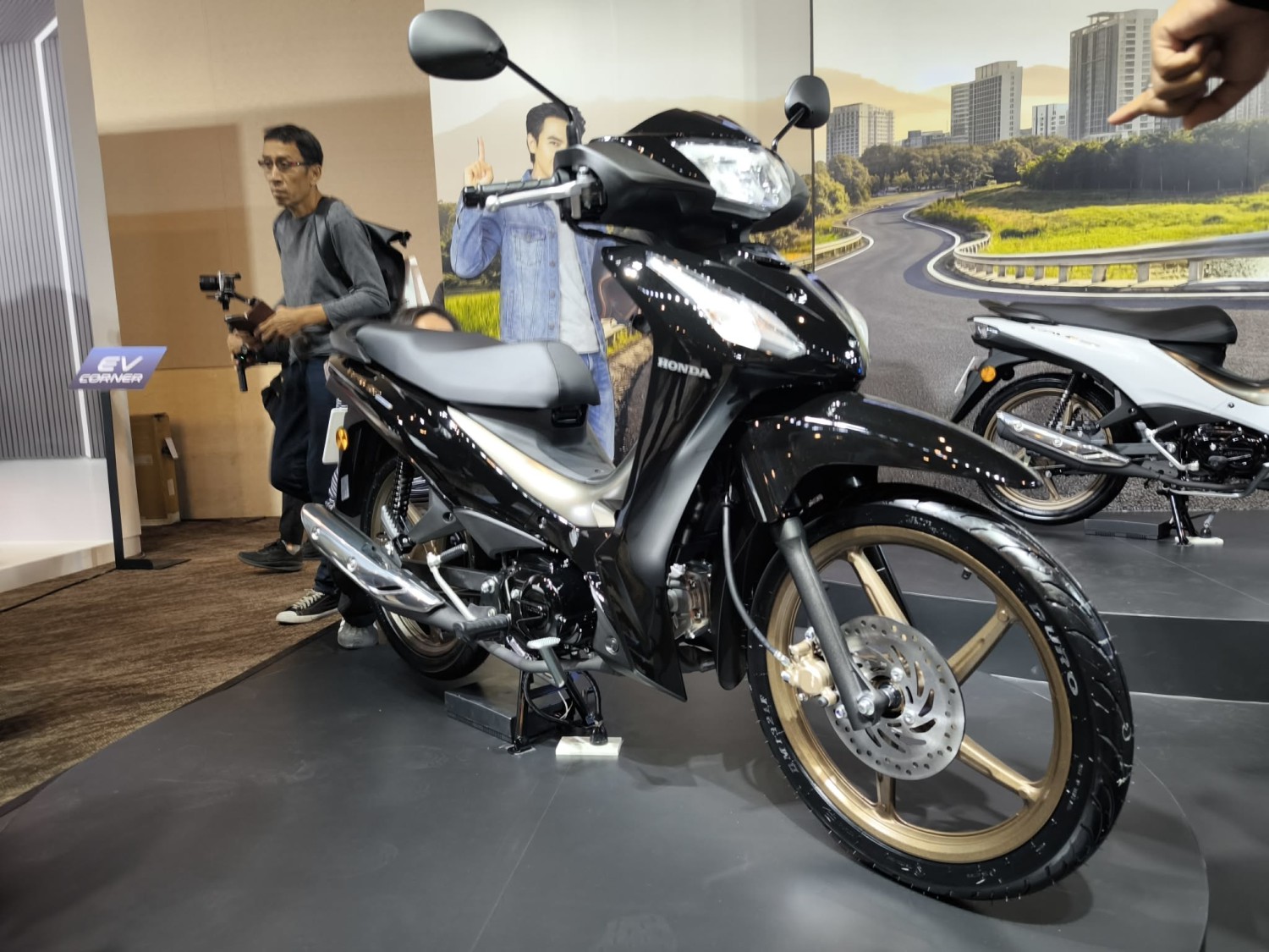 honda wave 110, All New Honda Wave 110, Supra X Lewat, Honda Rilis Motor Bebek Baru yang Bisa Tempuh 71,4 Km per Liter