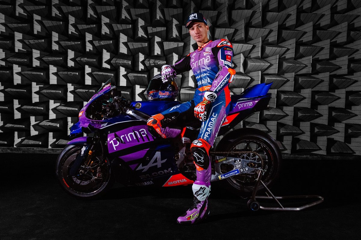 MotoGP, toprak, Toprak Razgatlioglu, pramac yamaha, Toprak Resmi Berseragam MotoGP, Apa yang Beda dari Livery Pramac Yamaha?