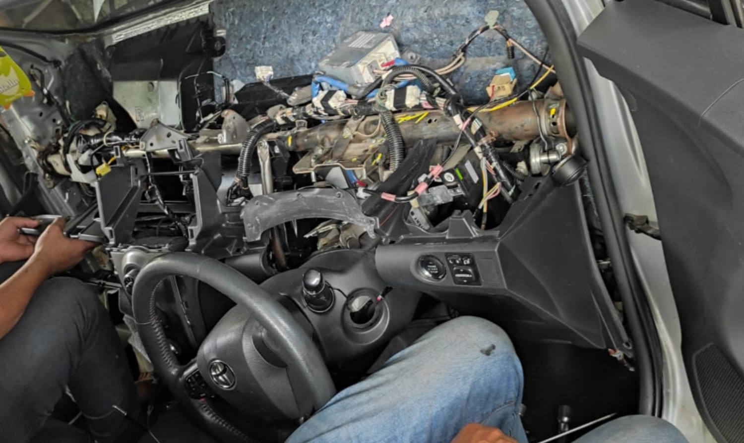 sensor, mobil, airbag, interior, komponen, custom, Mau Custom Interior Mobil? Sebaiknya Jangan Ubah Bagian Dashboard