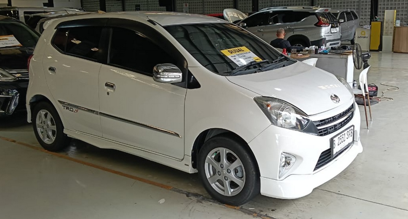 Toyota Agya Bekas, agya bekas, mobil bekas agya, Dago Motor, harga mobil bekas agya, Harga Mobil Bekas Toyota Agya 1.0 Tipe G TRD AT 2015, Dijual Murah