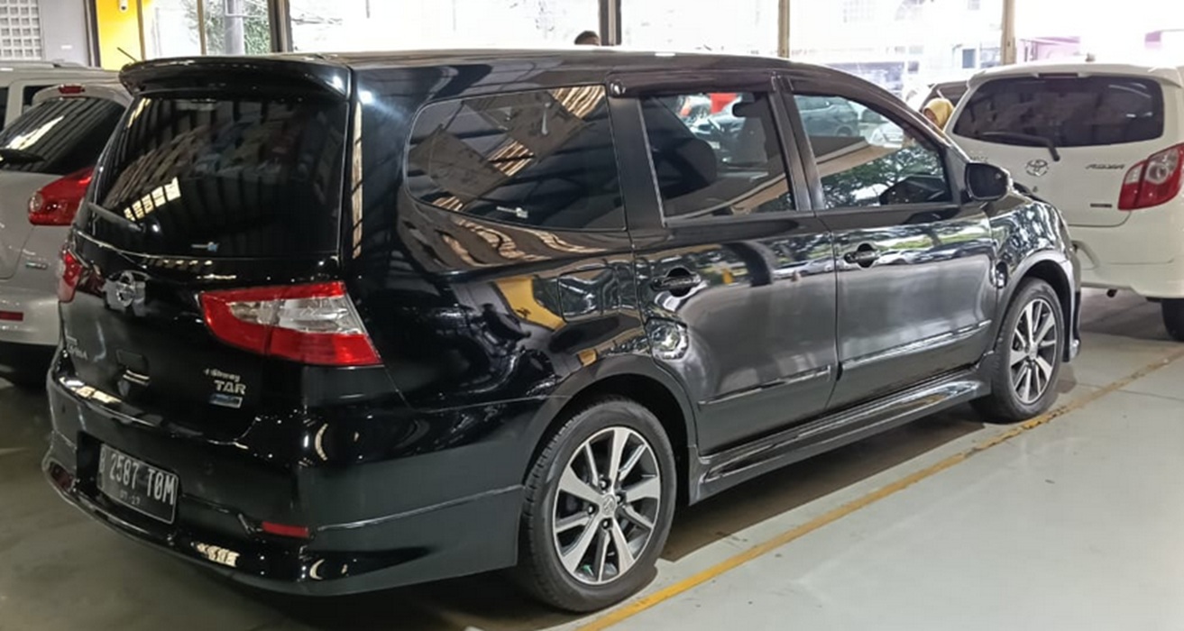 grand livina, Livina bekas, nissan livina bekas, mobil bekas livina, harga mobil bekas livina, Menarik, Mobil Bekas Nissan Grand Livina Matik, Harga Tinggal Segini