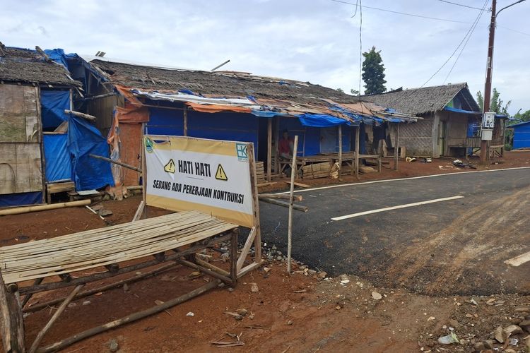 Andra Soni, Perbatasan Banten-Jawa Barat, Perbatasan Jabar-Banten, Jalan Perbatasan Provinsi, Aspal Jalan Perbatasan, Bak di Ujung Negara, Jalan di Perbatasan Banten dan Jawa Barat Seperti Bumi dan Langit