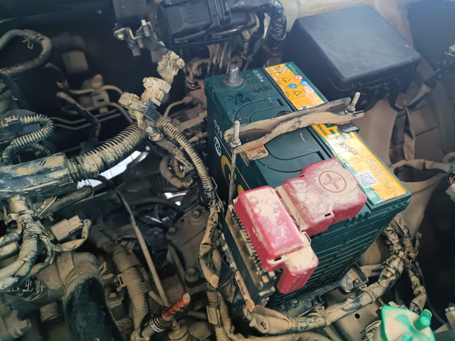 mobil bekas, mobil bekas banjir, mobil bekas murah, Mobil Eks Banjir, Jasa Inspeksi Mobil Bekas, Jasa Inspeksi Saja Takut, Cek Unit Mobil Bekas Terindikasi Banjir Segera Pamit Pulang