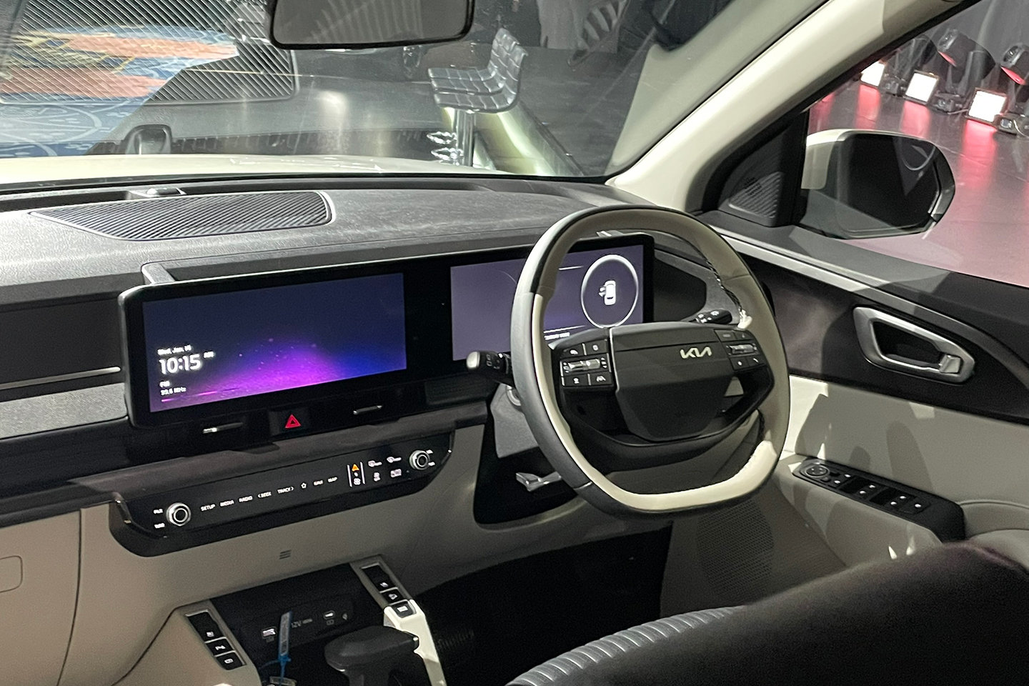 mobil baru, facelift, kia carens, Kia Sales Indonesia, Babak Baru Kia di Indonesia Dimulai dari Carens. Ini Tampang Barunya