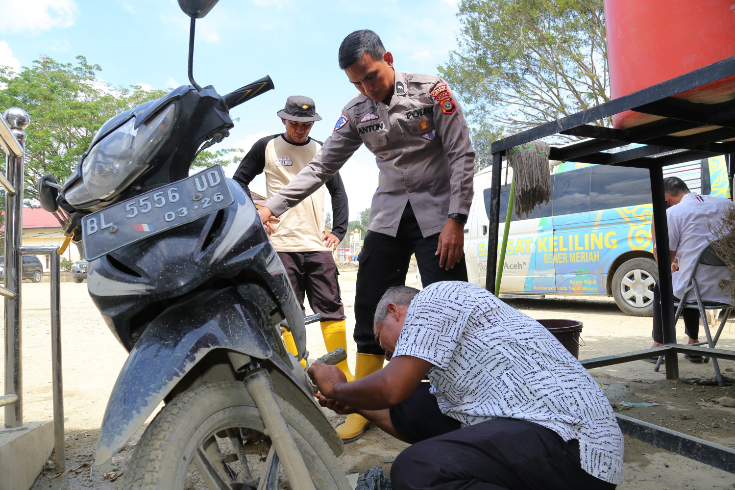 aceh, bpkb, stnk, polres aceh, Gas Pol Sebulan, Posko STNK-BPKB Bantu Warga Tamiang Pascabencana