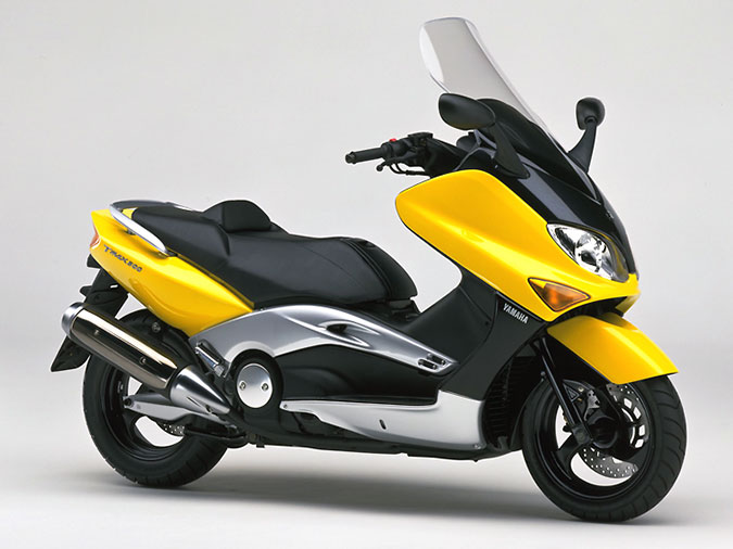 NMAX, xmax, TMAX 560, maxi special livery, Dua Motor Ini Jadi Inspirasi NMAX, XMAX dan TMAX Special Livery 25th Anniversary