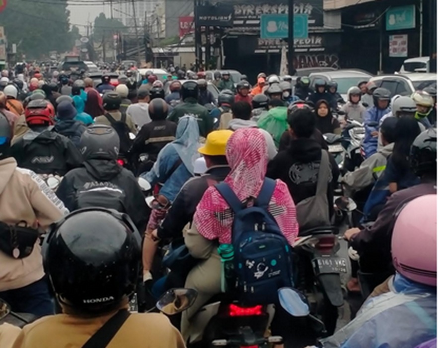 Kemacetan, Jalan Rusak, bencana banjir, jalan protokol, aspal rusak, jalan berlobang, Awas Bahaya Mengintai, Ini Titik Jalan Berlubang di Jakarta dan Tangerang