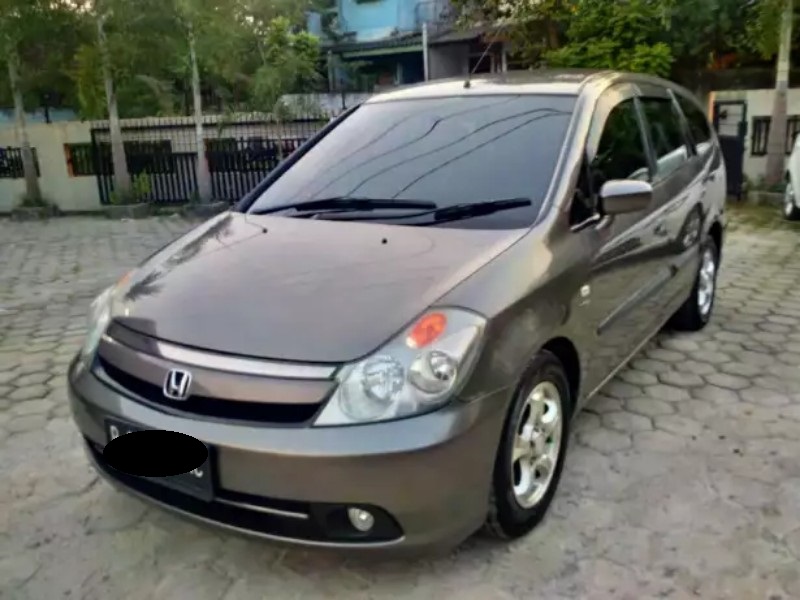 mobil bekas, harga mobil bekas, stream, honda stream, Honda Stream Bekas, mobil bekas honda, harga mobil bekas honda, mobil bekas honda stream, harga mobil bekas honda stream, Intip Harga Mobil Bekas Honda Stream 2002 Jelang Lebaran, Kabin Luas Pas Buat Mudik
