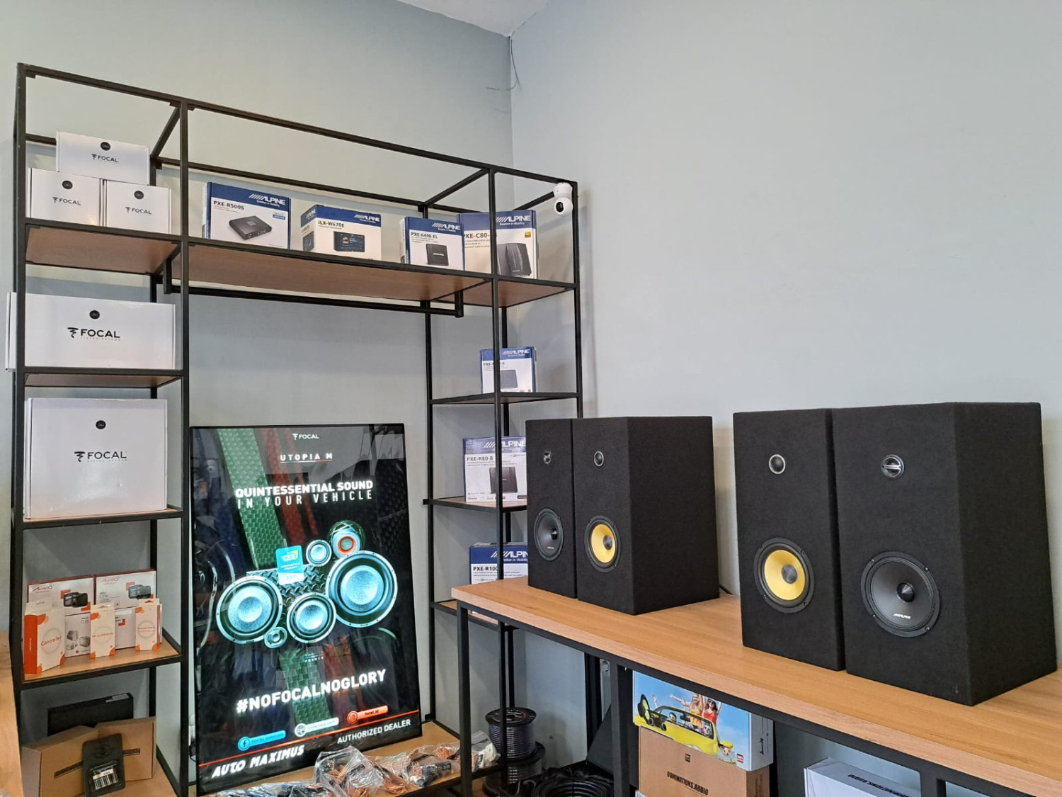 speaker, audio, audio mobil, Auto Maximus, Upgrade Audio Sekalian Ngopi, Auto Maximus Buka Gerai Baru dengan Konsep Satu Atap
