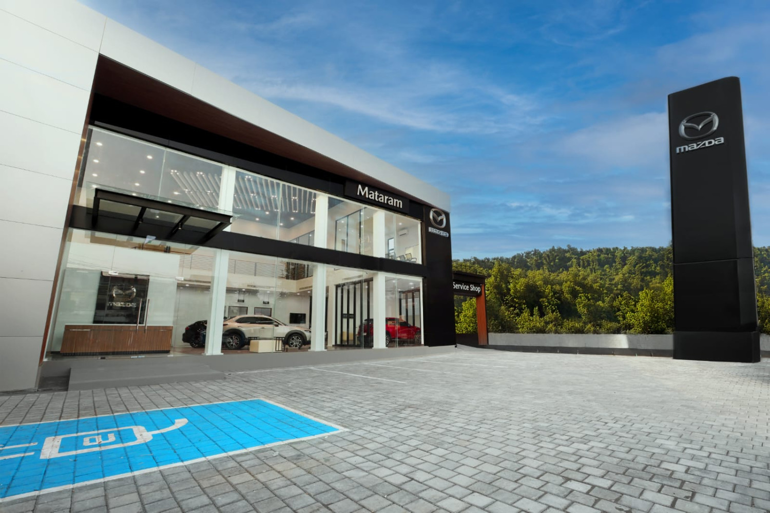 mazda, mataram, dealer mazda, Mazda Perluas Jaringan, Mataram Punya Dealer Resmi Pertama