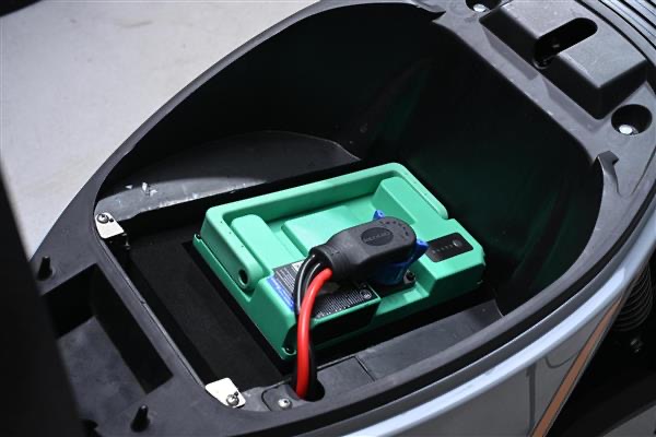 Fast Charging, motor listrik, baterai motor listrik, Charged Indonesia, charged Maleo, Maleo S, Charger Indonesia Sempurnakan Motor Listrik Maleo S, Ngecas Cuma 20 Menit