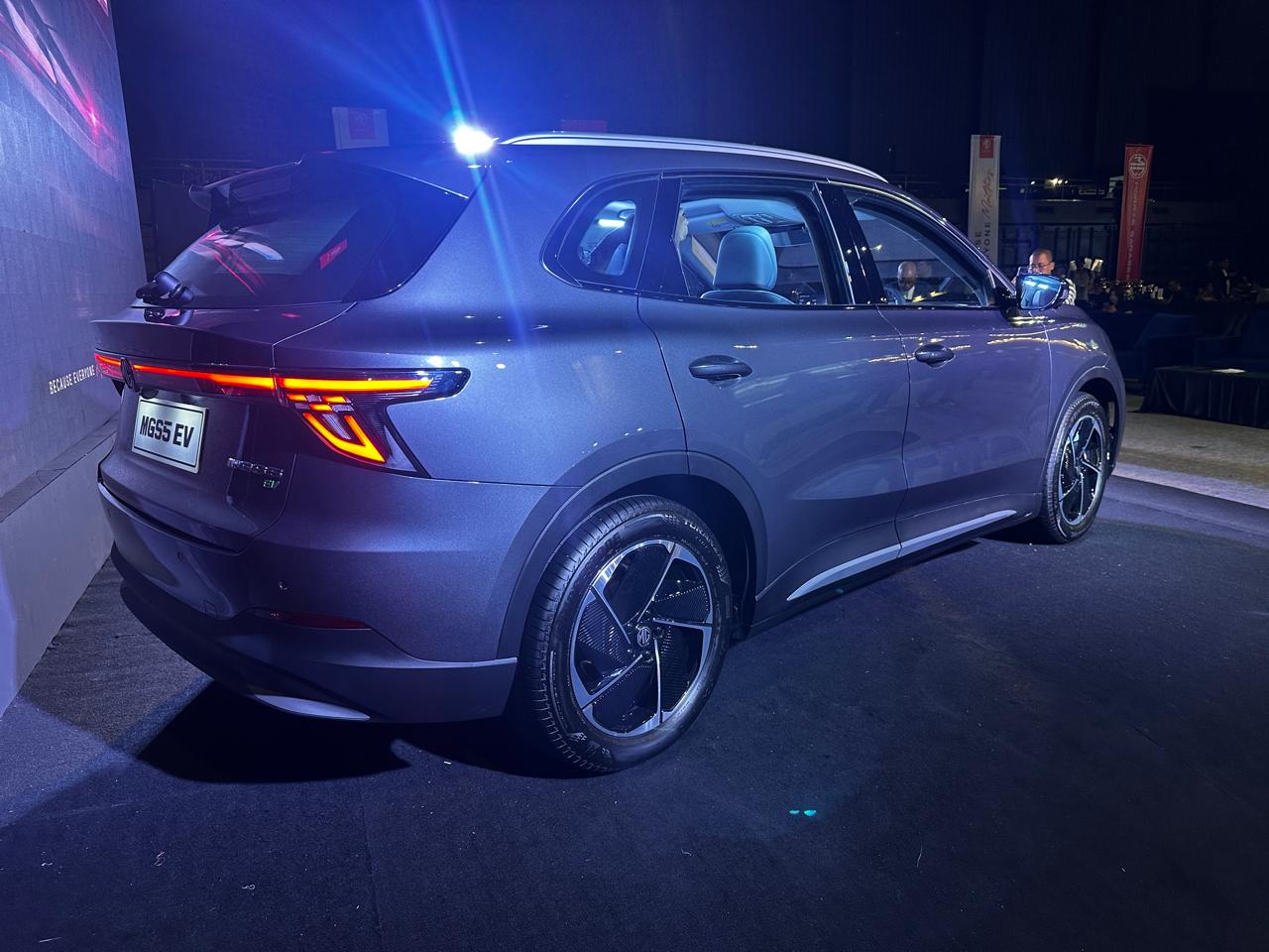 mobil listrik, MG Motor Indonesia, MGS5 EV, Jason Huang, Mobil Listrik MGS5 EV Meluncur di Indonesia, Tapi Harga Masih Rahasia