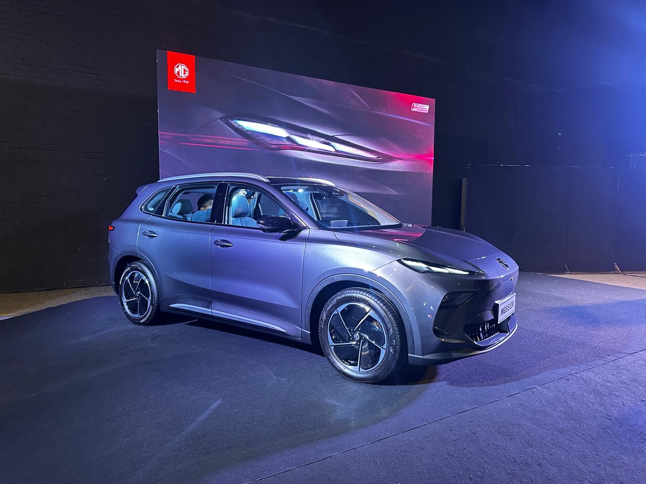 MG Motor Indonesia, IIMS 2026, MGS5 EV, MGS5 EV Sudah Laku Ratusan Unit, Kapan Mobilnya Dikirim ke Garasi Konsumen?