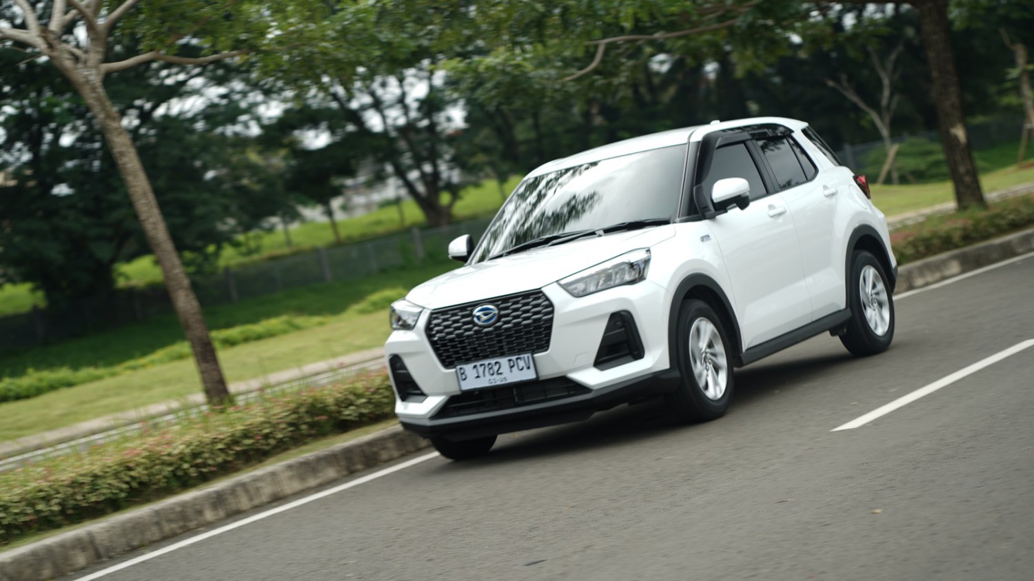 mudik lebaran, daihatsu rocky, harga Daihatsu Rocky, Daihatsu Rocky Turbo, Daihatsu Rocky Hybrid, harga daihatsu rocky bekas, SUV Pas Buat Mudik, Intip Harga Daihatsu Rocky Ada Mesin NA, Turbo, sampai Hybrid
