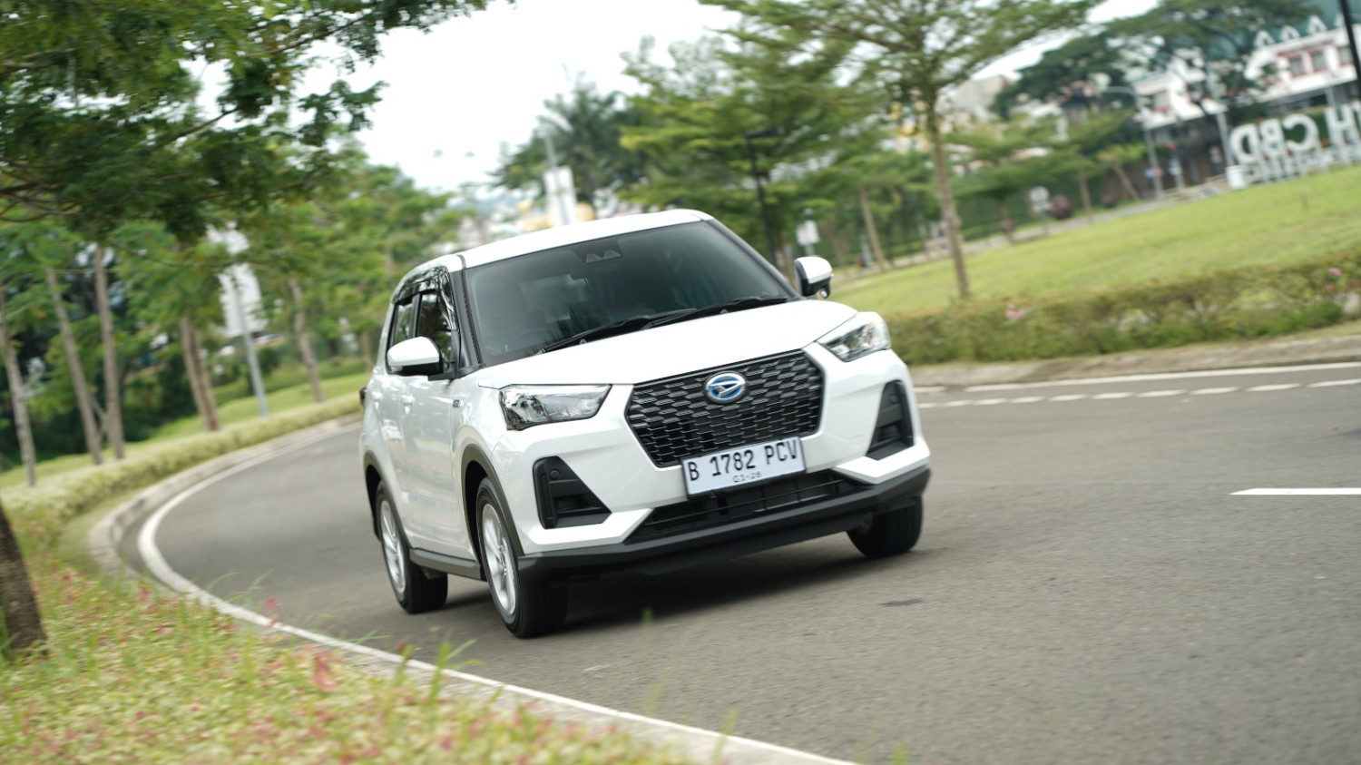 rocky, daihatsu rocky, Rocky E-Smart Hybrid, Daihatsu Rocky e-Smart Hybrid, serial hybrid, Dengan Fitur Seperti Ini Apakah Pantas Rocky Hybrid Jadi Andalan?