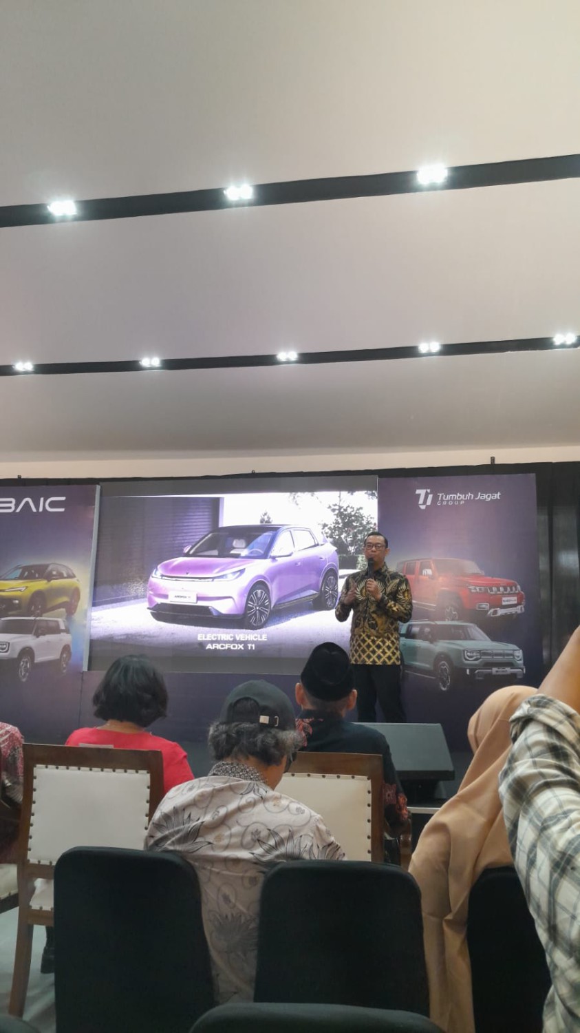 Mobil Baru BAIC, Mobil Listrik BAIC, Arcfox T1, BAIC X1, Baic BJ50 HEV CKD, Arcfox N80 KS, Arcfox T5, BAIC Siapkan Musuh Bagi BYD Dolphin, Wuling Cloud EV Sampai AION UT, Jadi Mobil Listrik Pertama di Indonesia