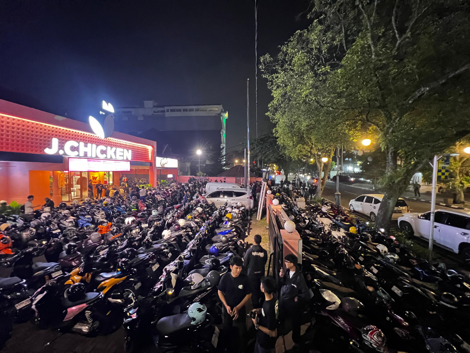 komunitas honda, riding malam, All New Honda Vario 125, Daya adicipta motora, komunitas vario 125, Serunya Riding Malam, All New Honda Vario 125 Night Ride Pererat Persaudaraan Komunitas Honda