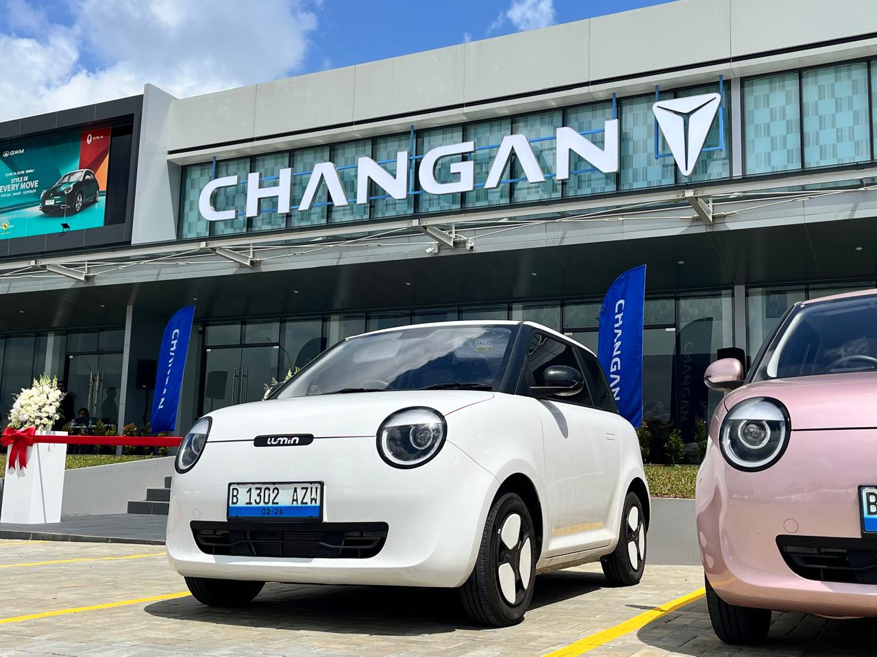 changan, Changan Lumin, Deepal SO7, Dealer changan, Changan Tambah Jaringan Penjualan, Konsumen Perdana Mulai Terima Unit