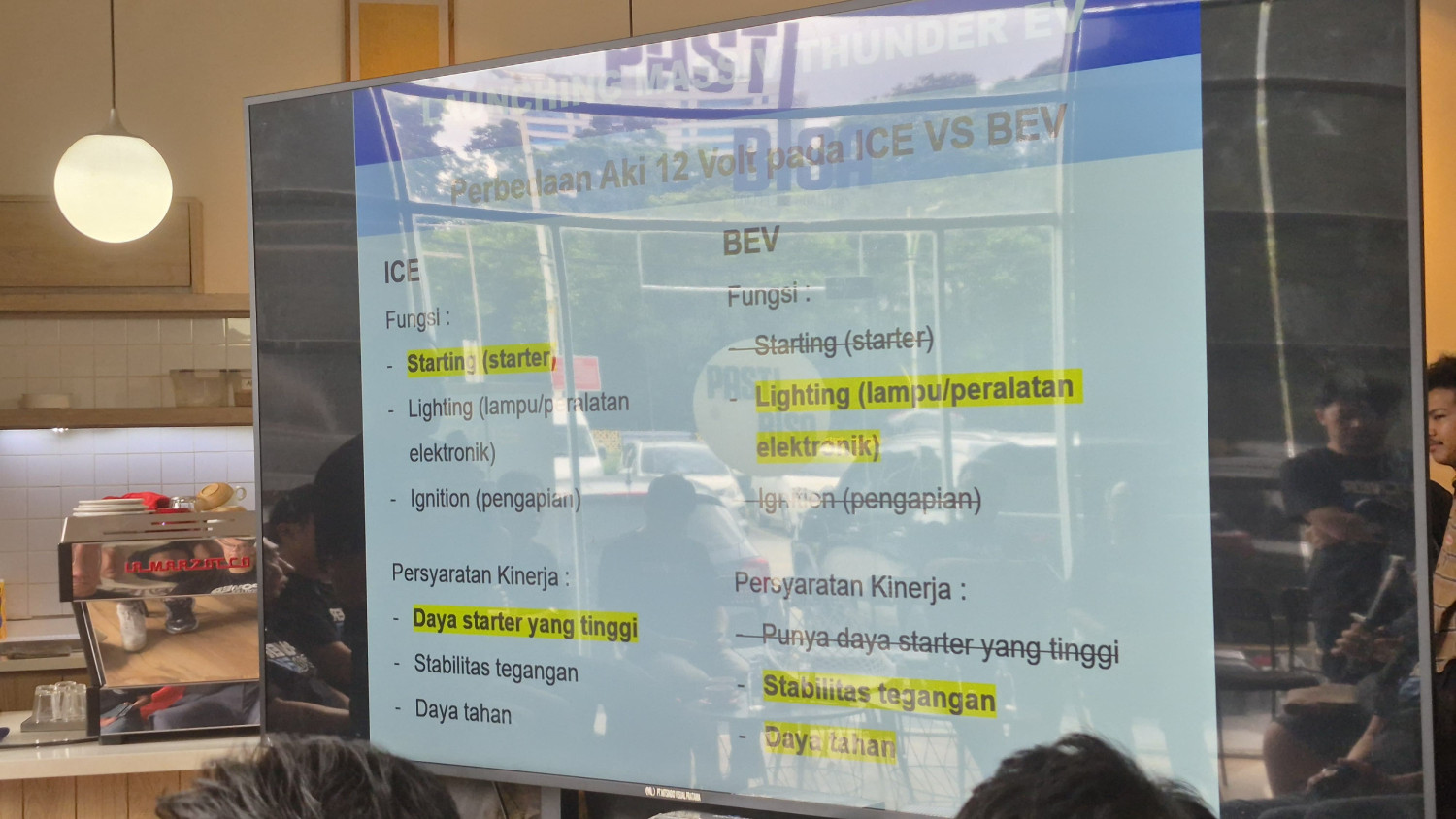 mobil, daya, accu, starter, 12 volt, massiv thunder, Ternyata Aki Mobil Listrik Beda Jika Dibandingkan Aki Mobil Biasa