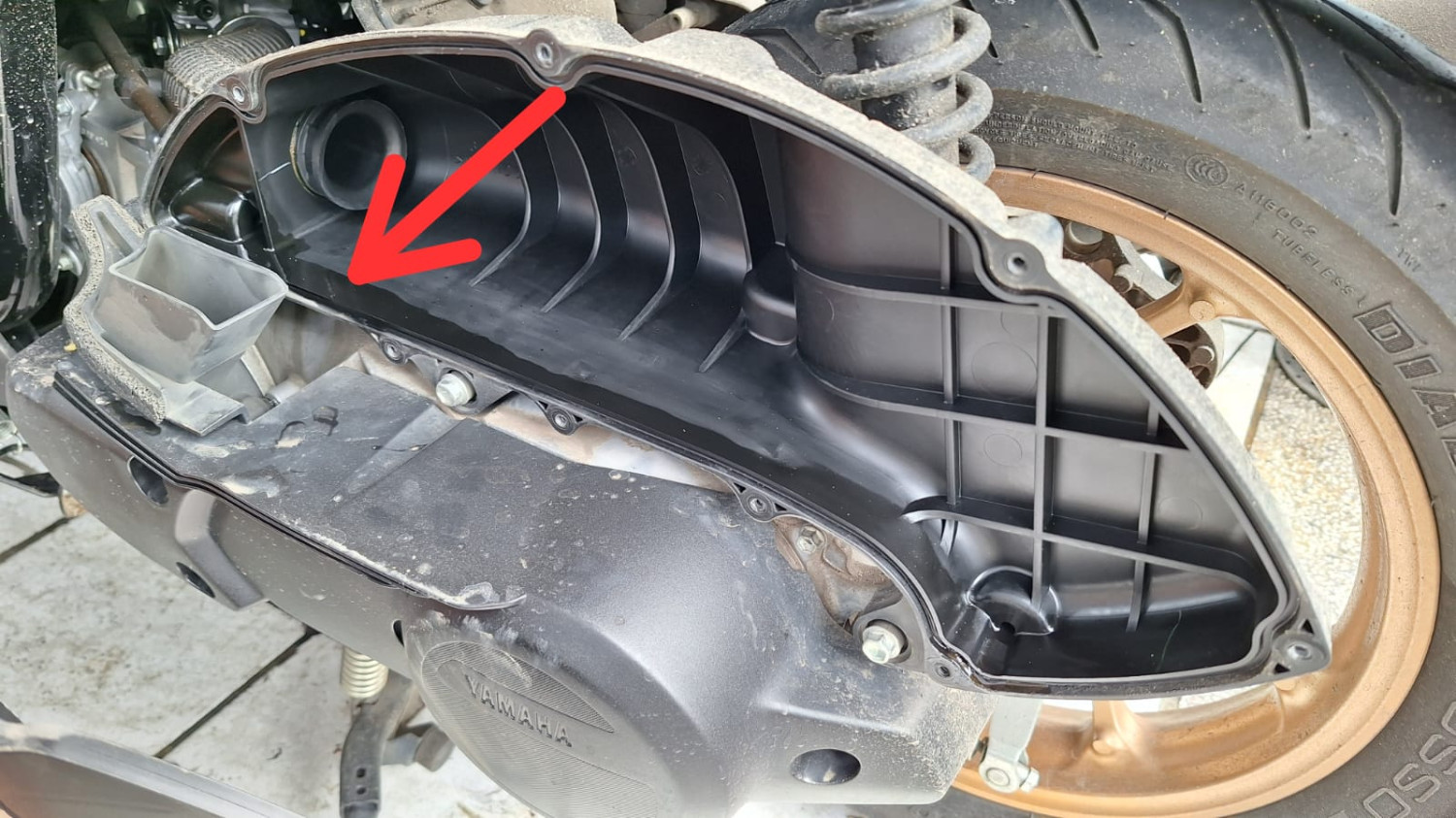 yamaha, penguapan, oli mesin, Oli Mesin Motor Menguap Ternyata Bisa Ketahuan dari Box Filter Udara