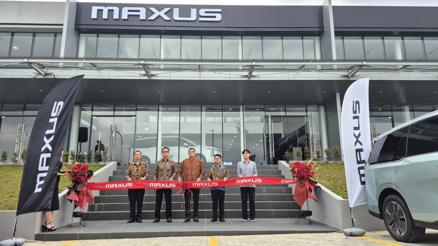 mobil, panas, kampas, pakem, brake fade, MAXUS Resmikan Dealer Baru di PIK, Perkuat Ekosistem Kendaraan Listrik