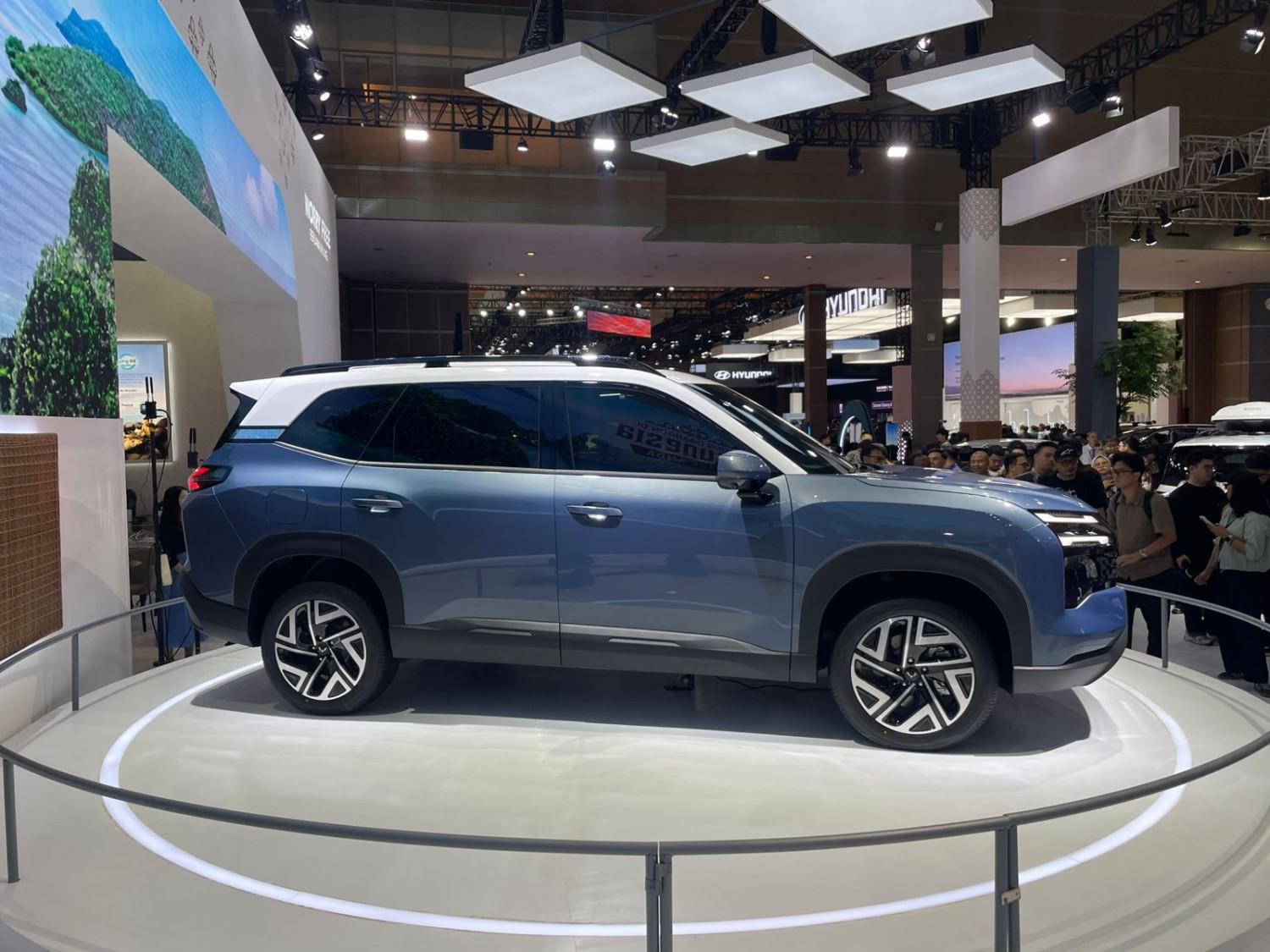 wuling, wuling motors, IIMS 2026, Wuling Starlight 560, Wuling Eksion, Wuling Eksion Dobrak IIMS 2026, SUV Baru Bisa Tempuh 1.000 KM Lebih