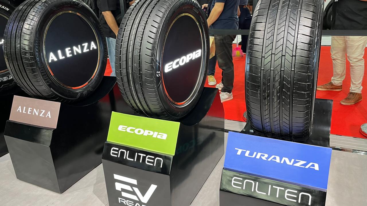 bridgestone, innova zenix, Zenix, ban innova zenix, Ecopia EP300 Enliten, Resmi di IIMS 2026, Bridgestone Tambah Ukuran Ecopia EP300 Untuk Innova Zenix