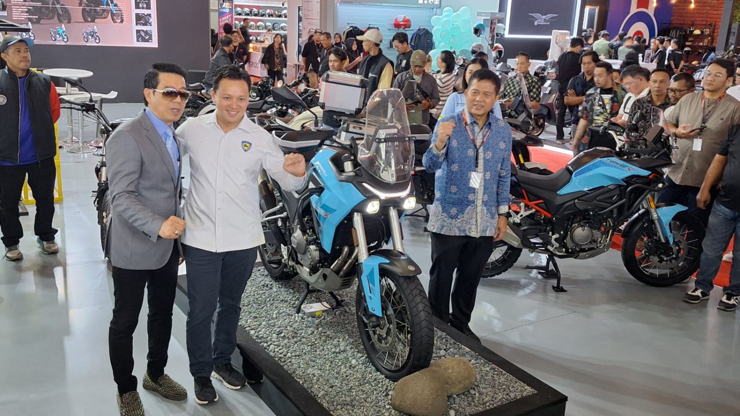 Benelli Motor Indonesia (BMI), IIMS 2026, Morbidelli T502, Benda LFC 700 Pro, Morbidelli T502X dan Benda LFC700 Pro Resmi Meluncur di IIMS 2026, Langsung Diskon Rp 10 Juta!