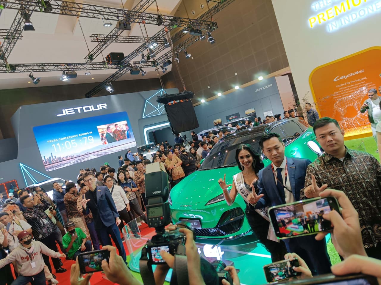lepas, mobil listrik, world premier, IIMS 2026, Lepas E4 EV, World Premier Lepas E4 EV Hadir di IIMS 2026, Kapan Mulai Dijual?