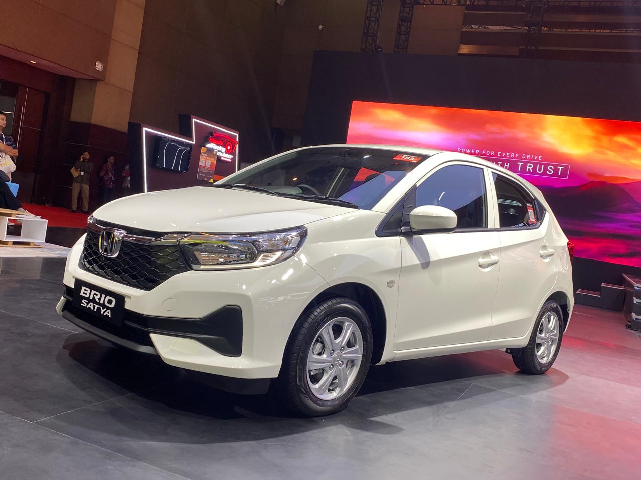 honda, honda brio satya, Cek Rival Honda Brio Satya S CVT, Harganya Dekat Dengan Siapa Saja Ya?