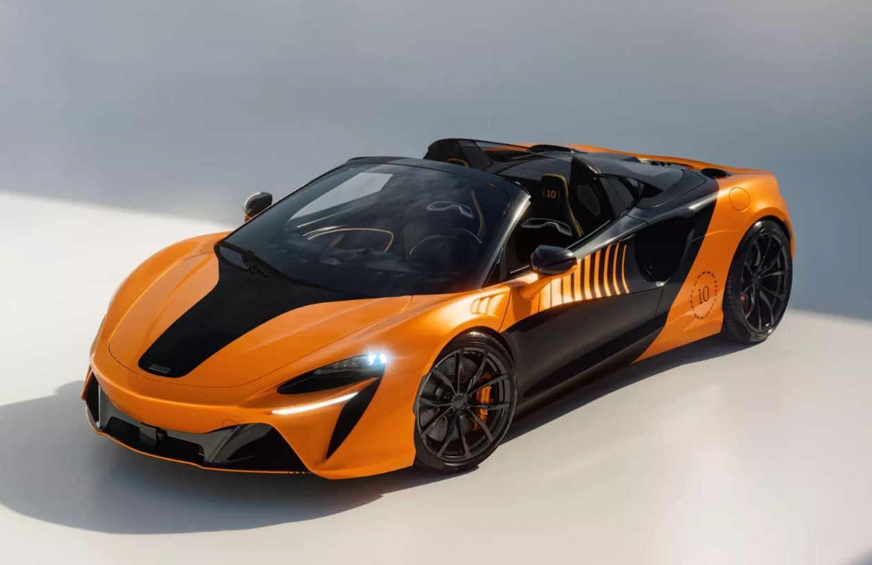 mclaren, Lando Norris, Artura Spider MCL39 Championship Edition, Artura Spider, Rayakan Juara F1 2025, McLaren Luncurkan Supercar Edisi Spesial, Jumlahnya Cuma Segini